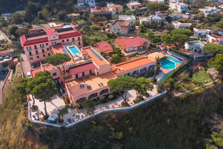 Ischia Wellness Experience di Giugno tra piscine termali, massaggi e beauty farm